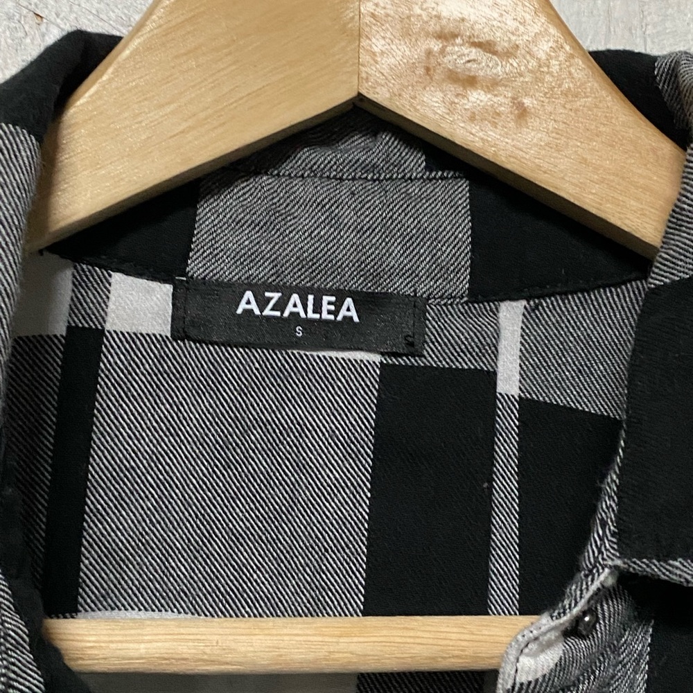 Azalia - Picture 5 of 10